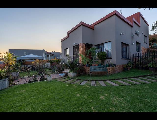 3 BEDROOM HOUSE FOR SALE IN WINCHESTER HILLS